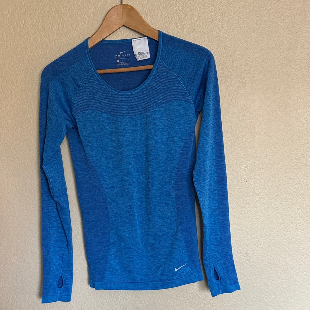 Nike Dri-FIT Women’s Blue Long Sleeve Athletic Top Size S